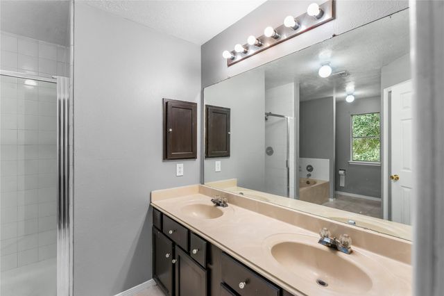 3802 Apple Hollow Lane, Humble, TX 77396