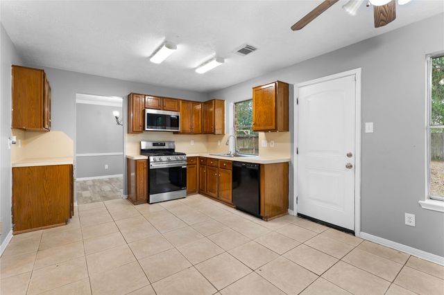 3802 Apple Hollow Lane, Humble, TX 77396
