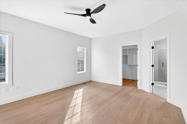 930 E Canterbury Street, Springfield, MO 65810