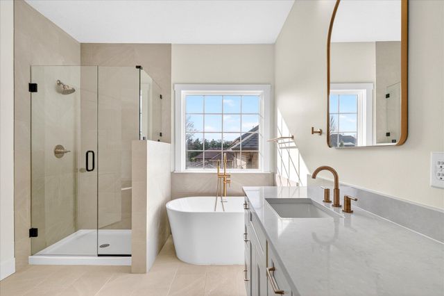 930 E Canterbury Street, Springfield, MO 65810