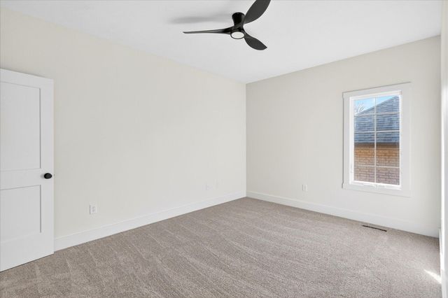 930 E Canterbury Street, Springfield, MO 65810