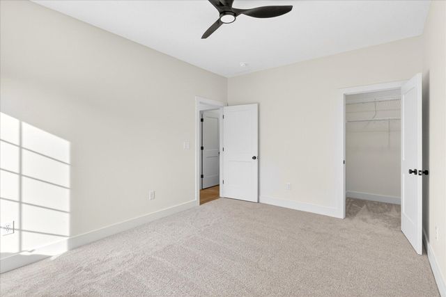 930 E Canterbury Street, Springfield, MO 65810