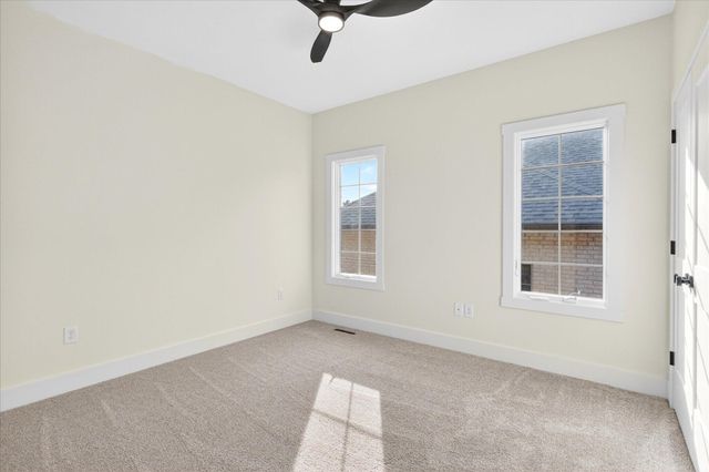 930 E Canterbury Street, Springfield, MO 65810