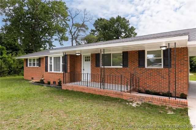 408 Harril Circle, Spring Lake, NC 28390