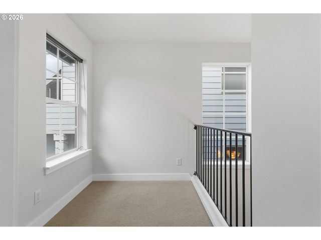 2502 Nw PARNELL Ter, Portland, OR 97229