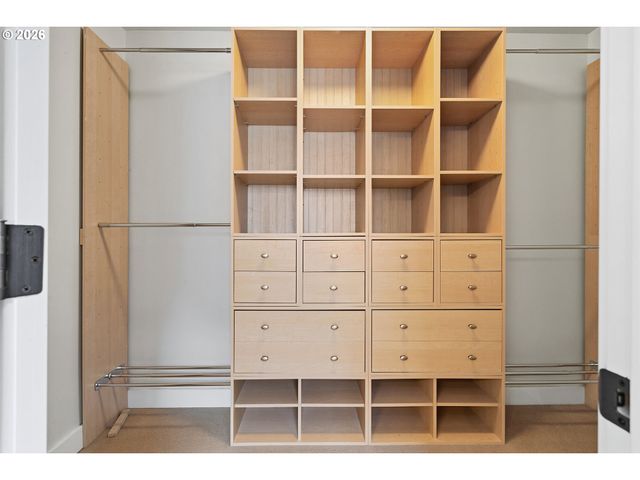 2502 Nw PARNELL Ter, Portland, OR 97229