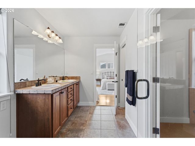 2502 Nw PARNELL Ter, Portland, OR 97229