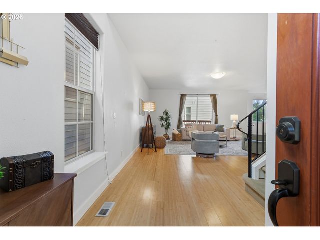 2502 Nw PARNELL Ter, Portland, OR 97229