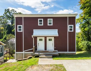 14 Annie Street, Asheville, NC 28806