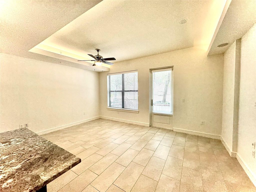 2303 Mid Ln Lane 303, Houston, TX 77027