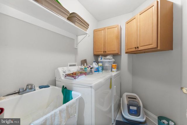 627 WALKER RD, Great Falls, VA 22066