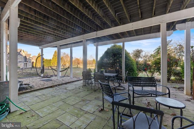 627 WALKER RD, Great Falls, VA 22066