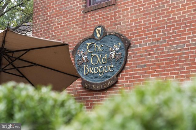 627 WALKER RD, Great Falls, VA 22066