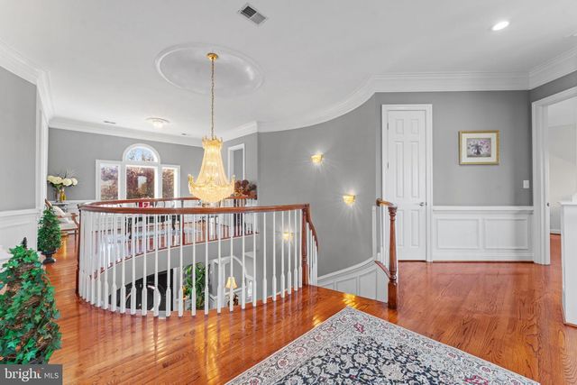 627 WALKER RD, Great Falls, VA 22066