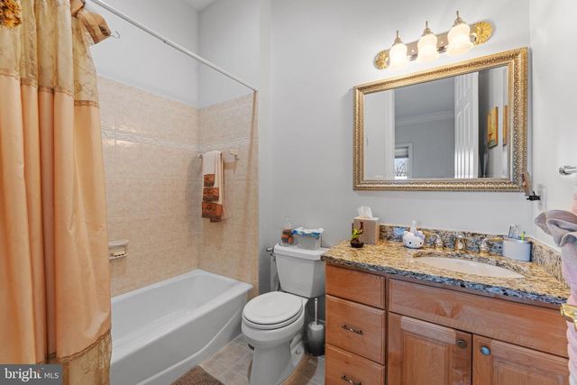 627 WALKER RD, Great Falls, VA 22066