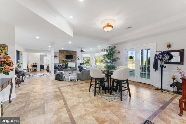 627 WALKER RD, Great Falls, VA 22066