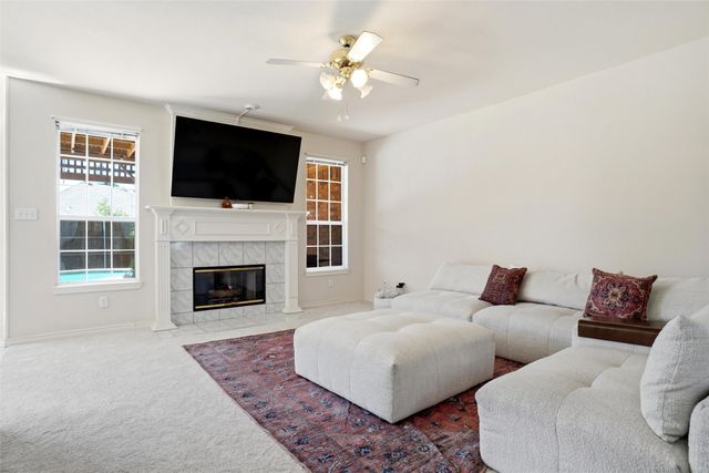 1113 Hunters Creek Drive, Carrollton, TX 75007