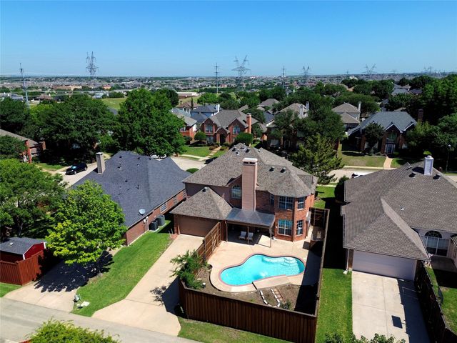 1113 Hunters Creek Drive, Carrollton, TX 75007