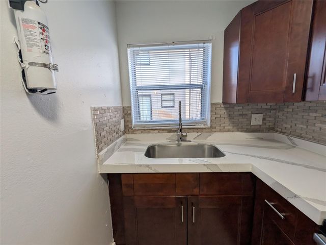 2456 NW 52nd Avenue 2456, Lauderhill, FL 33313