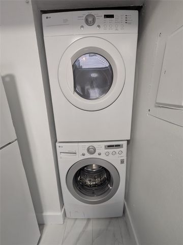 2456 NW 52nd Avenue 2456, Lauderhill, FL 33313