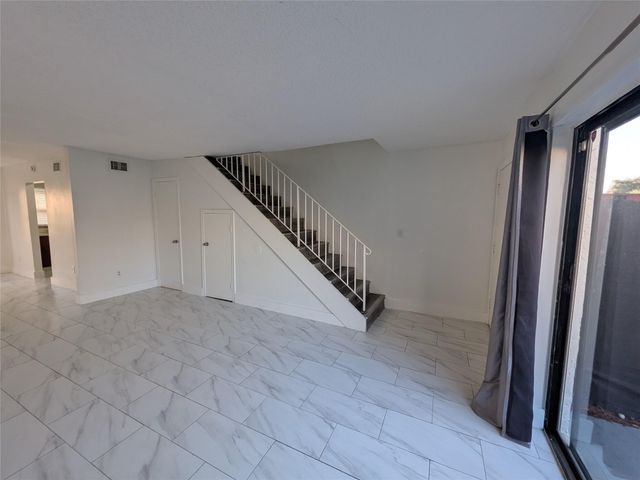 2456 NW 52nd Avenue 2456, Lauderhill, FL 33313