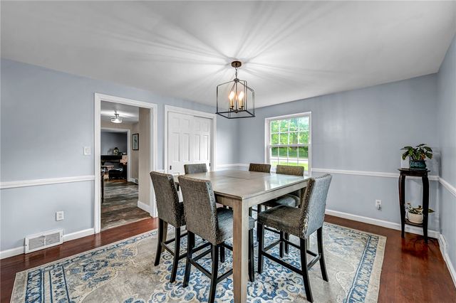 3225 Comanche Road, Bethel Park, PA 15241