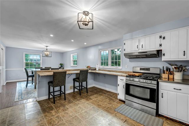 3225 Comanche Road, Bethel Park, PA 15241