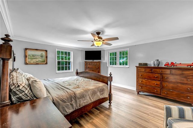 3225 Comanche Road, Bethel Park, PA 15241