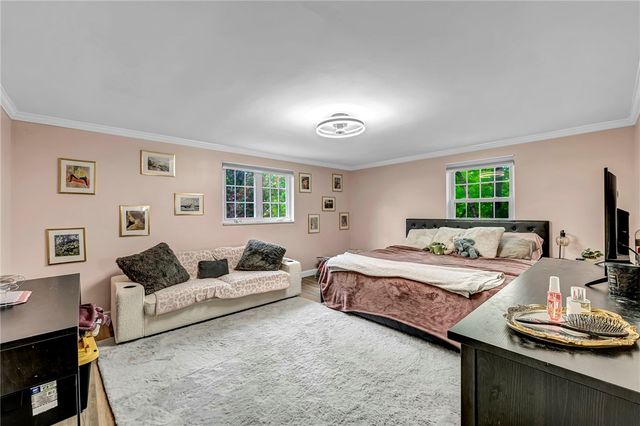 3225 Comanche Road, Bethel Park, PA 15241