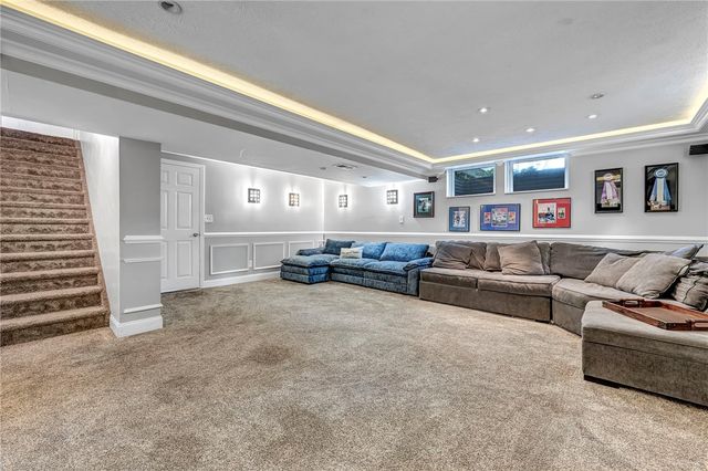 3225 Comanche Road, Bethel Park, PA 15241