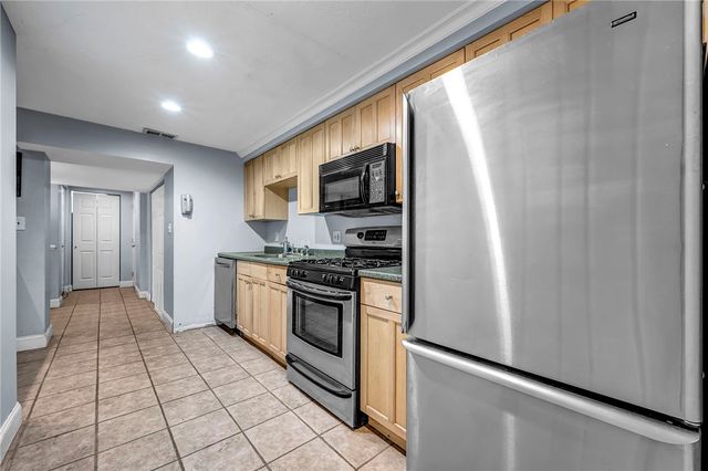 3225 Comanche Road, Bethel Park, PA 15241