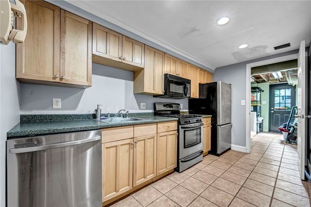 3225 Comanche Road, Bethel Park, PA 15241
