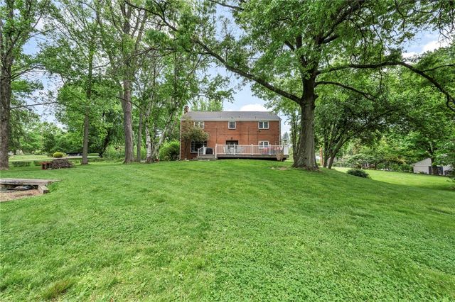 3225 Comanche Road, Bethel Park, PA 15241