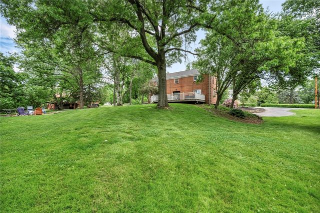 3225 Comanche Road, Bethel Park, PA 15241