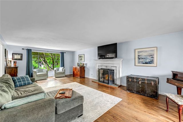 3225 Comanche Road, Bethel Park, PA 15241