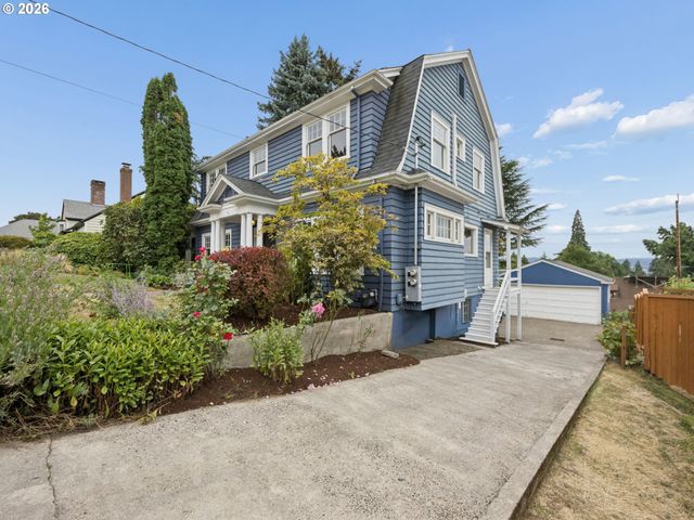 6154 Se TAYLOR Ct, Portland, OR 97215