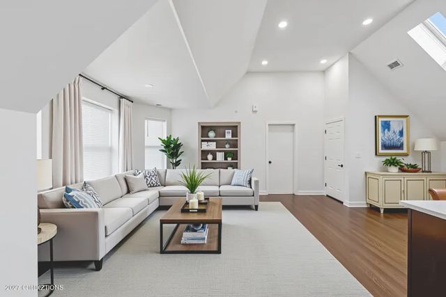 26 W 114TH Street, Chicago, IL 60628