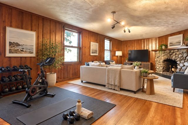 54 Temple St, Arlington, MA 02476