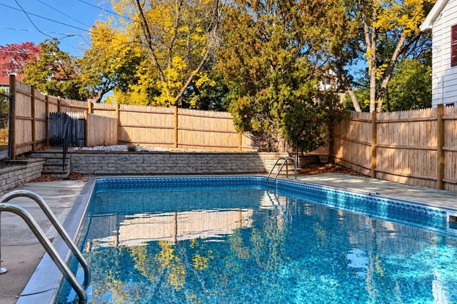 54 Temple St, Arlington, MA 02476