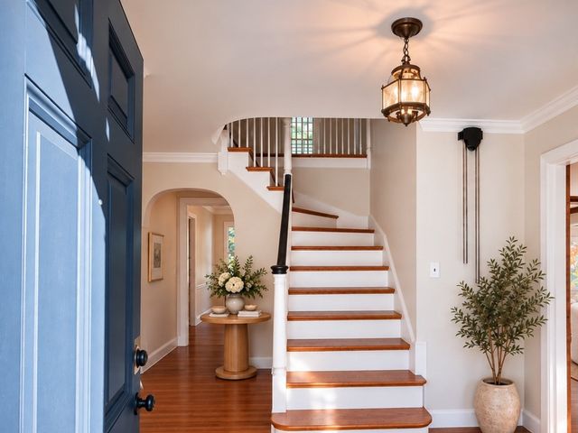 54 Temple St, Arlington, MA 02476