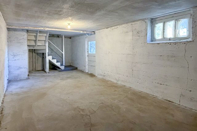 54 Temple St, Arlington, MA 02476