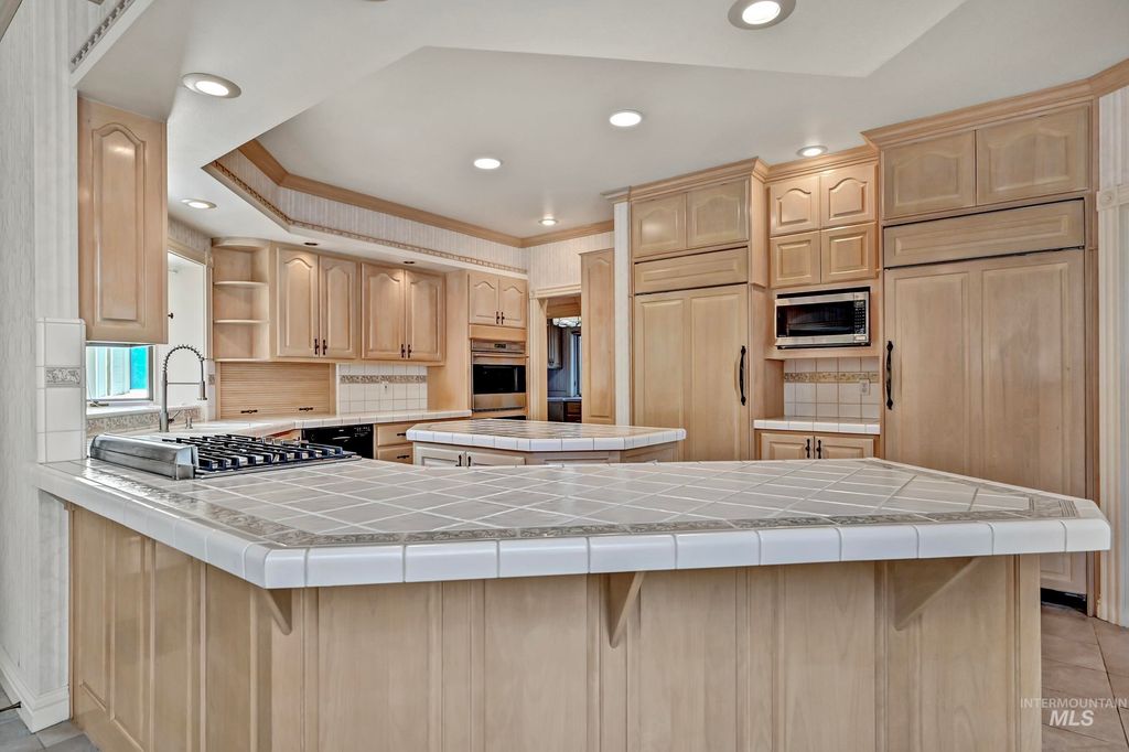 9400 W Pebble Brook Lane, Garden City, ID 83714 photo 13
