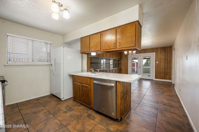 1936 Bromilow Street, Las Cruces, NM 88001