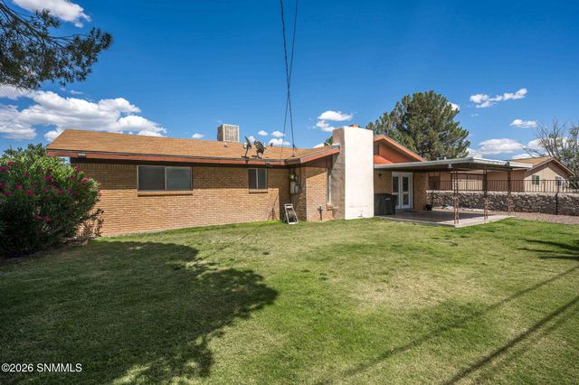 1936 Bromilow Street, Las Cruces, NM 88001