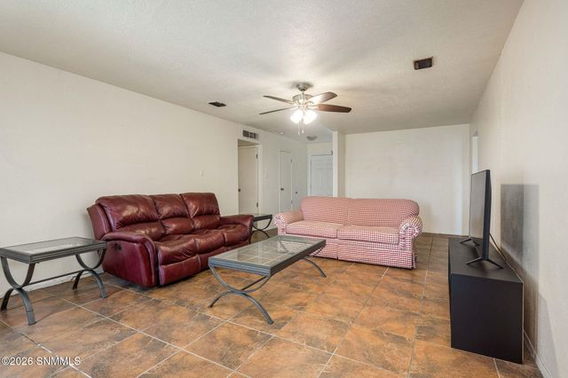1936 Bromilow Street, Las Cruces, NM 88001