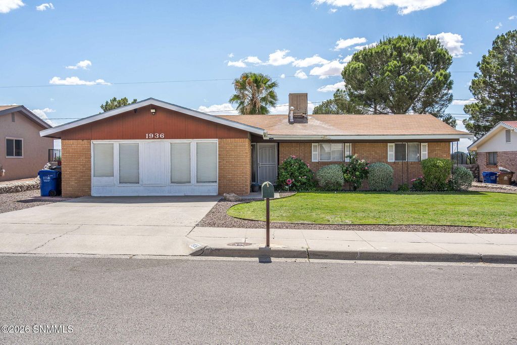 1936 Bromilow Street, Las Cruces, NM 88001