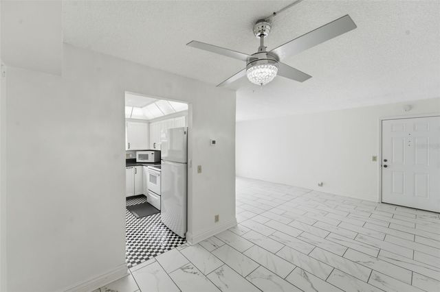 424 WINDMEADOWS STREET 424, Altamonte Springs, FL 32701