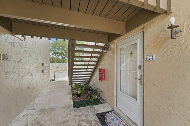 424 WINDMEADOWS STREET 424, Altamonte Springs, FL 32701
