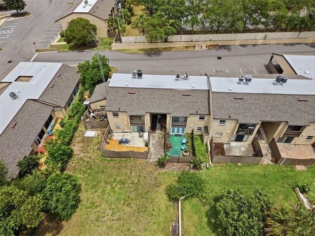 424 WINDMEADOWS STREET 424, Altamonte Springs, FL 32701