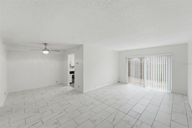 424 WINDMEADOWS STREET 424, Altamonte Springs, FL 32701